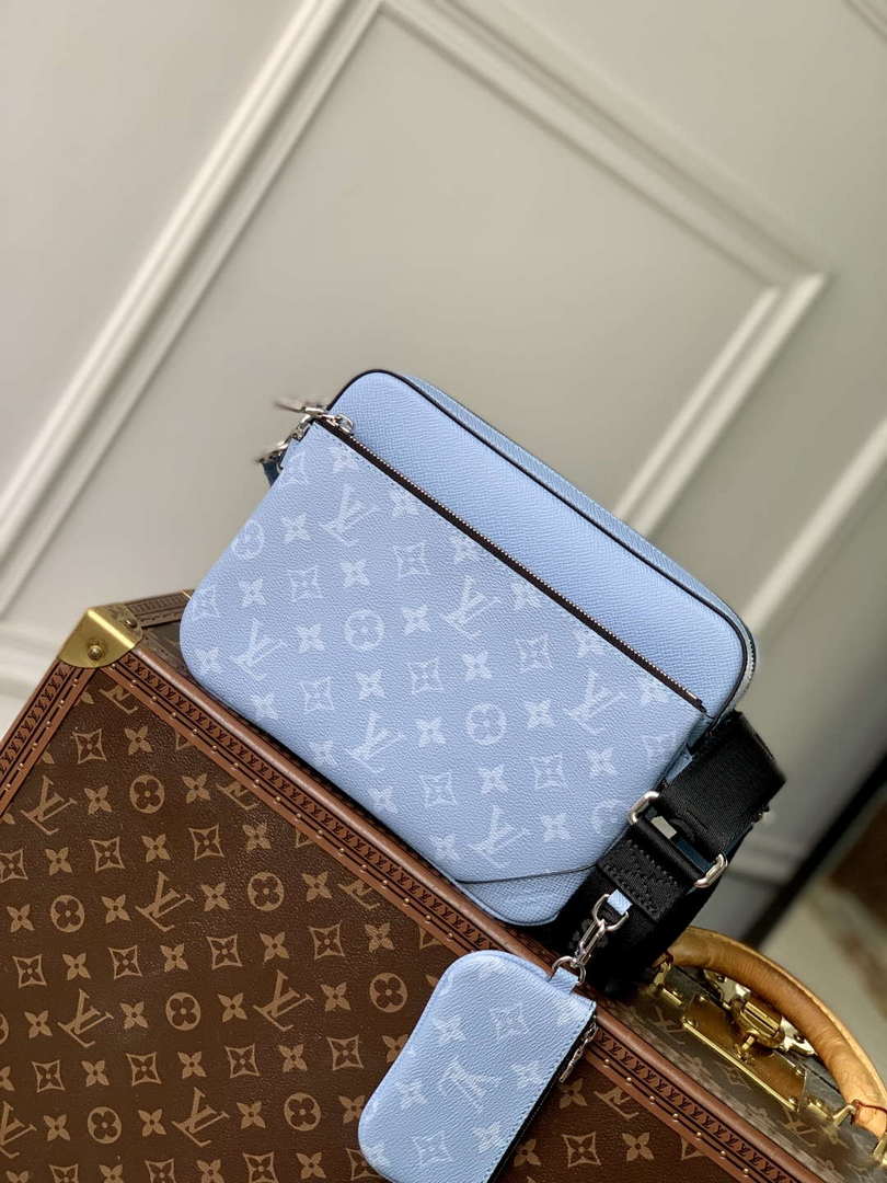 LV M14069 Louis Vuitton Trio Messenger Sky Blue - Default Title - View 1