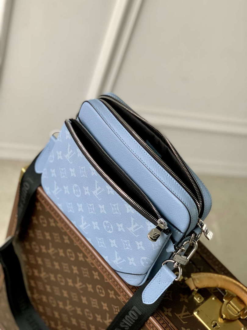LV M14069 Louis Vuitton Trio Messenger Sky Blue