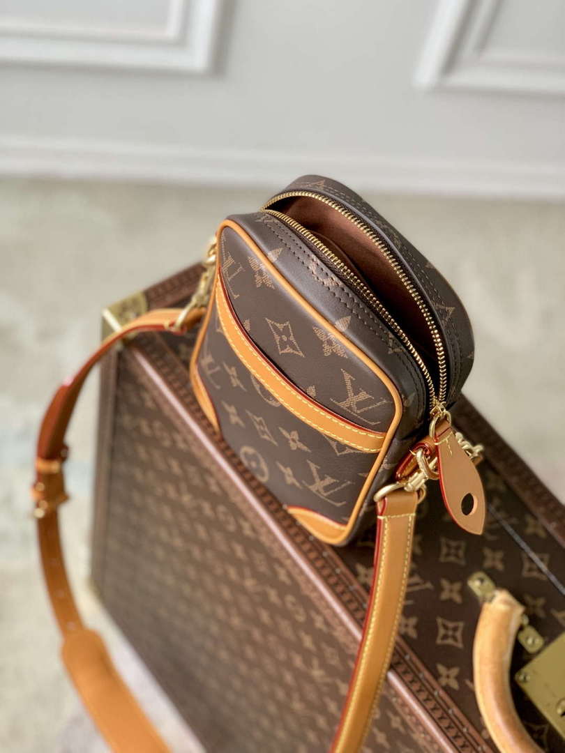 LV M14106 Louis Vuitton Danube Cross-body Bag Monogram - Default Title - View 9