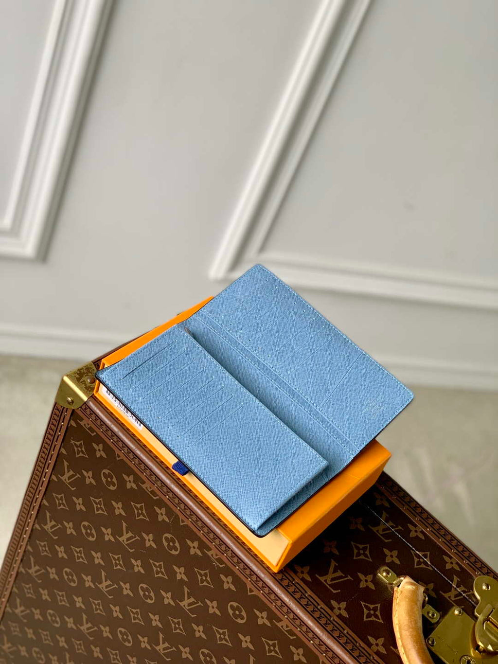 LV M14110 Louis Vuitton Brazza Wallet Taigarama Blue