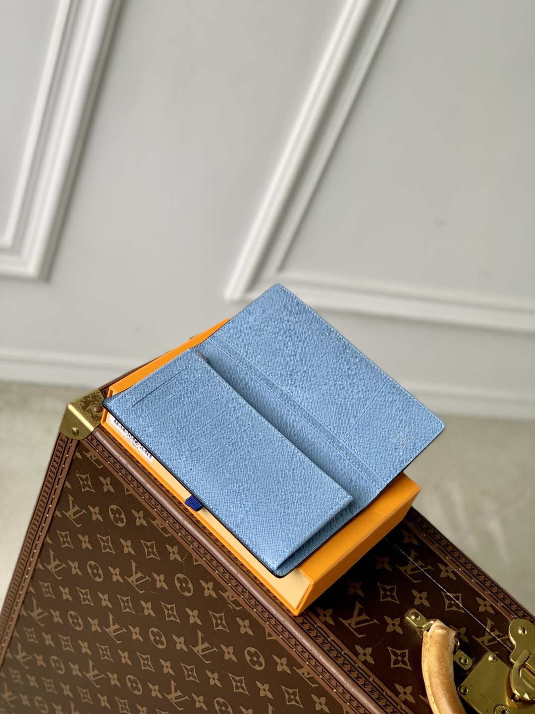 LV M14110 Louis Vuitton Brazza Wallet Taigarama Blue