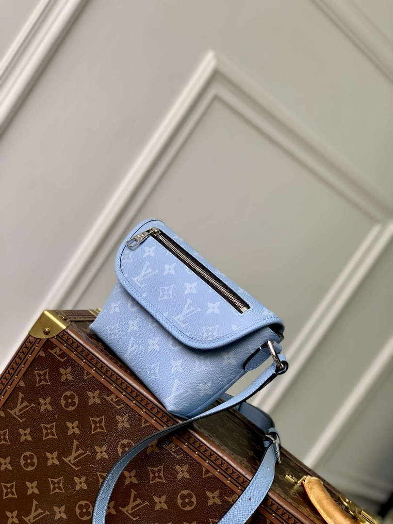 LV M14116 Louis Vuitton Pulse Wearable Wallet Sky Blue