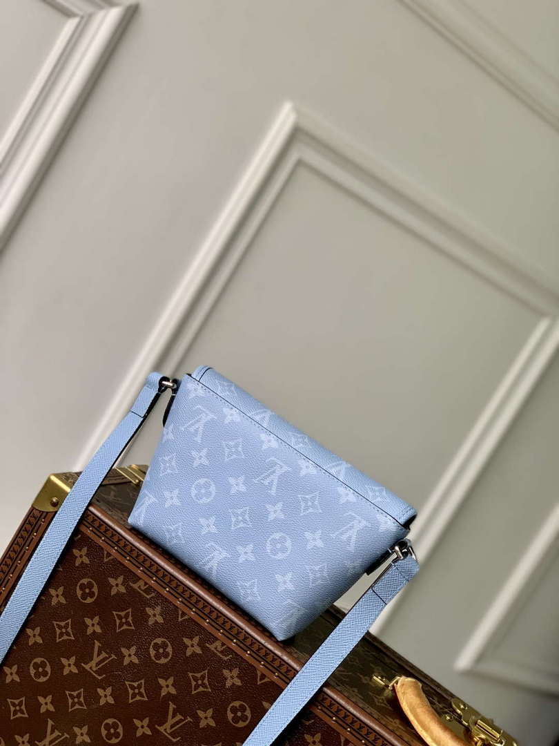 LV M14116 Louis Vuitton Pulse Wearable Wallet Sky Blue - Default Title - View 3