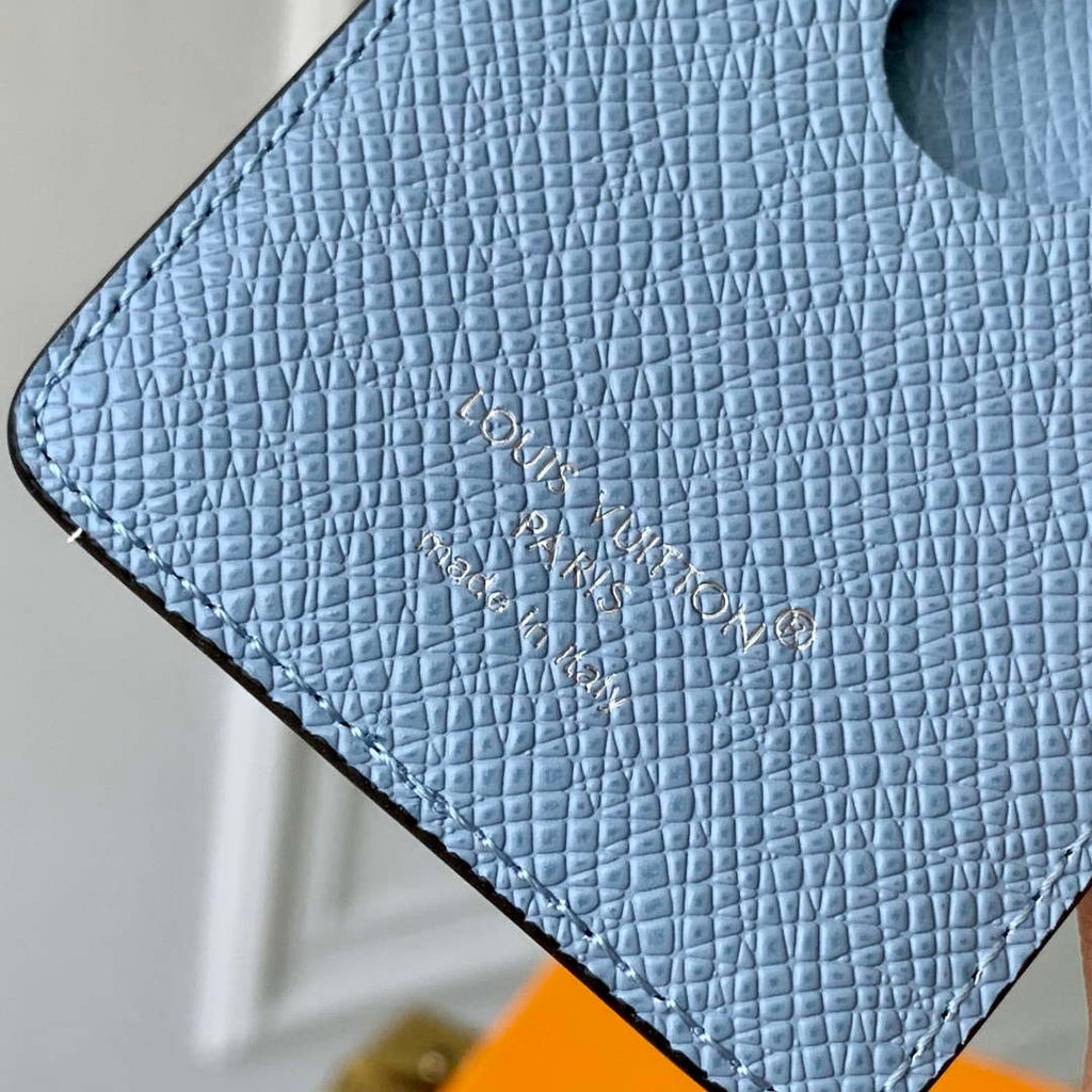 LV M14119 Louis Vuitton Porte-Cartes Magnet Sky Blue