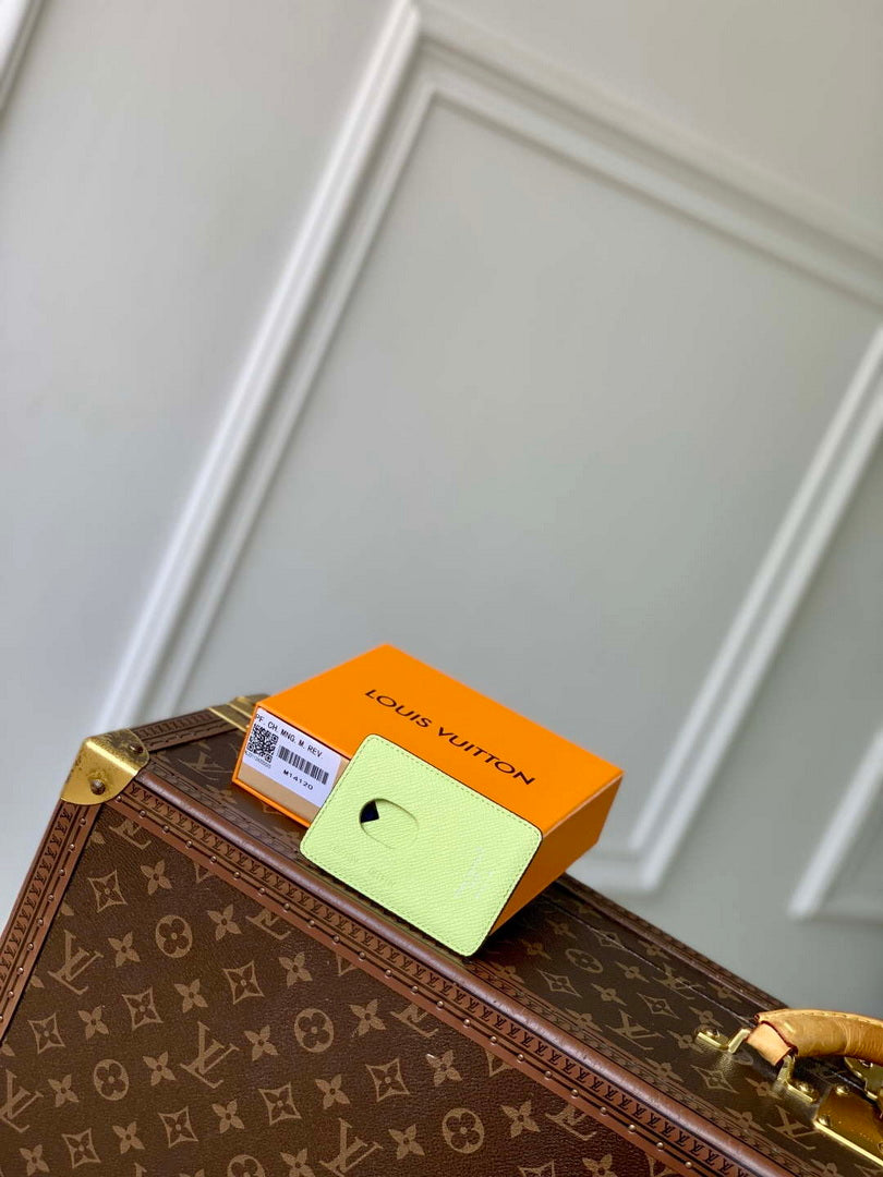 LV M14120 Louis Vuitton Porte-Cartes Magnet Lemon Yellow