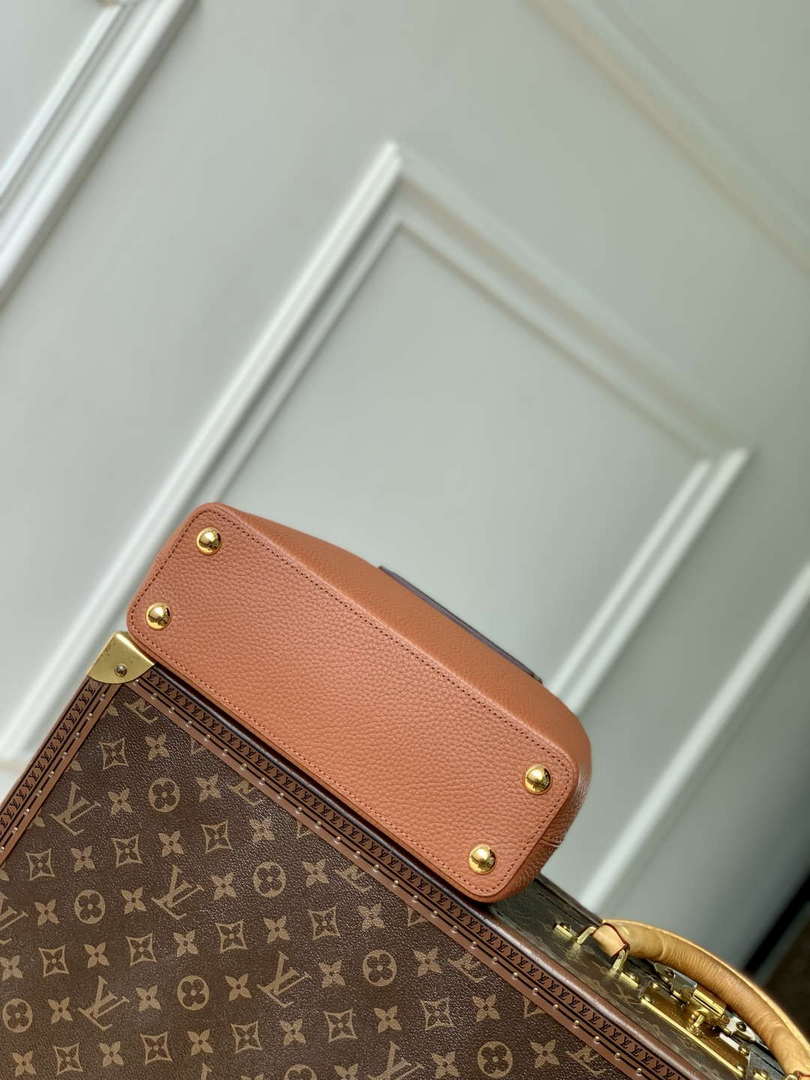 LV M14176 Louis Vuitton Capucines BB Bag Taurillon leather Brown