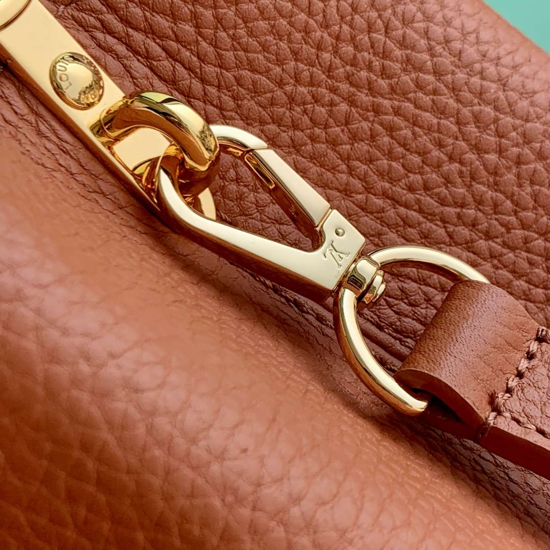 LV M14176 Louis Vuitton Capucines Mini Bag Taurillon leather Brown