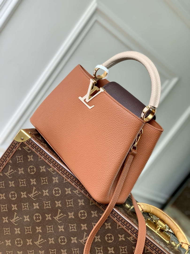 LV M14176 Louis Vuitton Capucines MM Bag Taurillon leather Brown