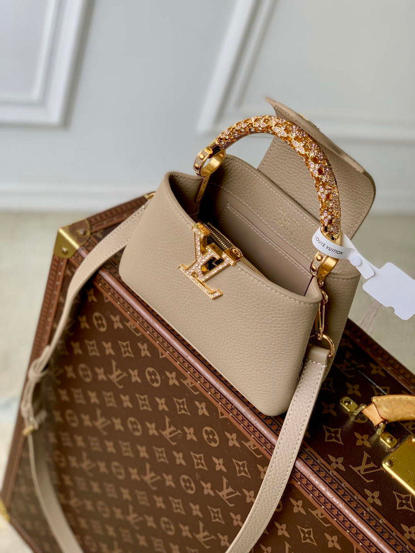 LV M14177 Louis Vuitton Capucines Mini Bag Gray