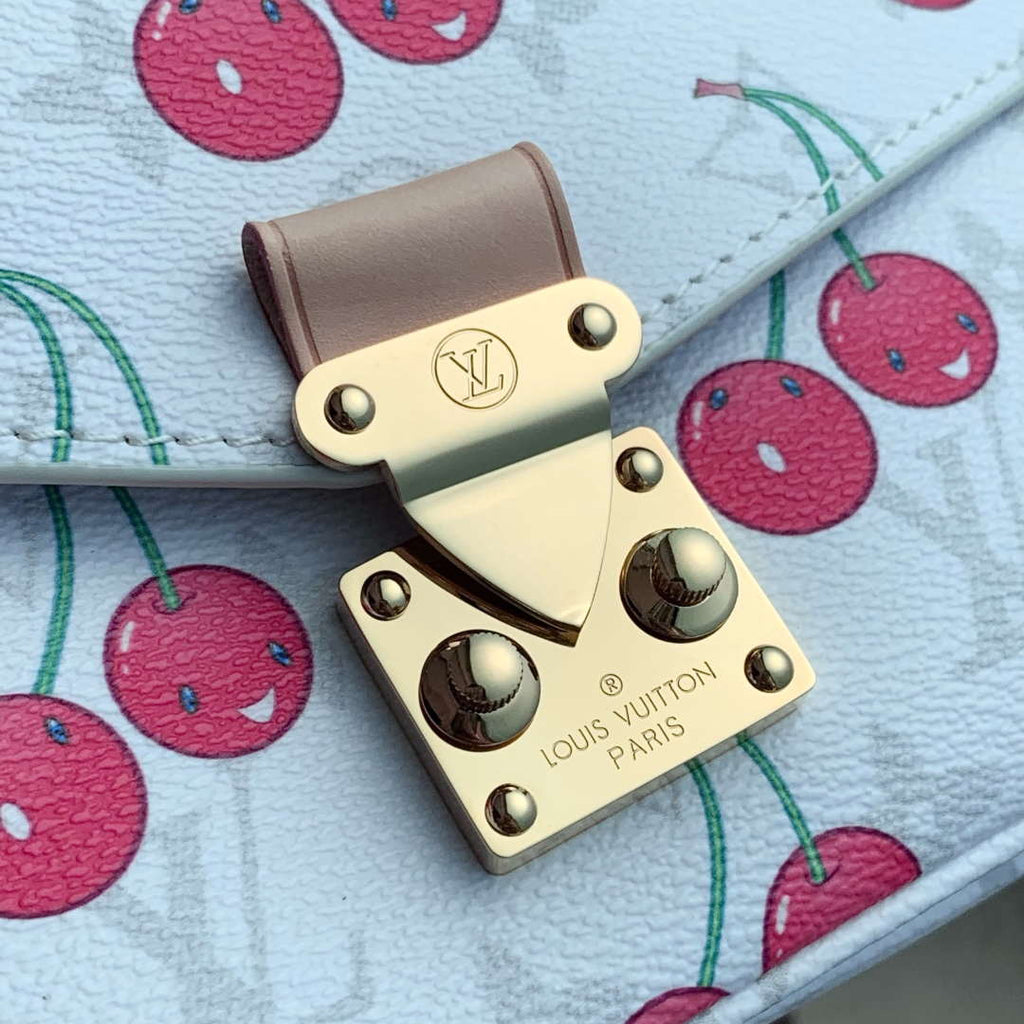 LV M14231 Louis Vuitton LV x TM Pochette M¨¦tis East West