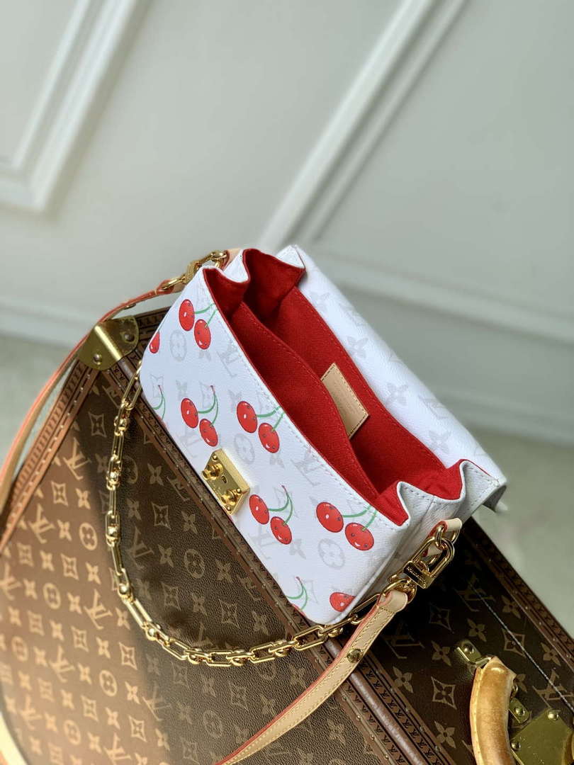 LV M14231 Louis Vuitton LV x TM Pochette M¨¦tis East West
