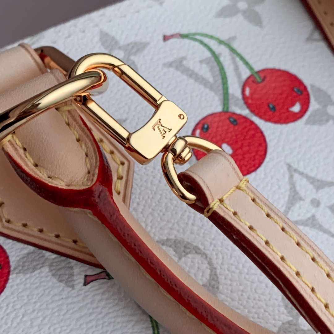 LV M14234 Louis Vuitton LV x TM Alma BB Bag White
