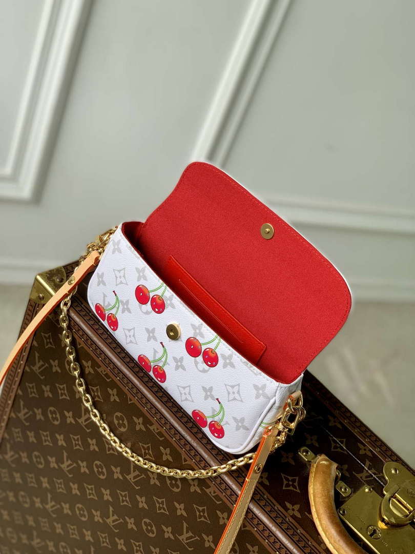 LV M14239 Louis Vuitton LV x TM Wallet On Chain Ivy Bag