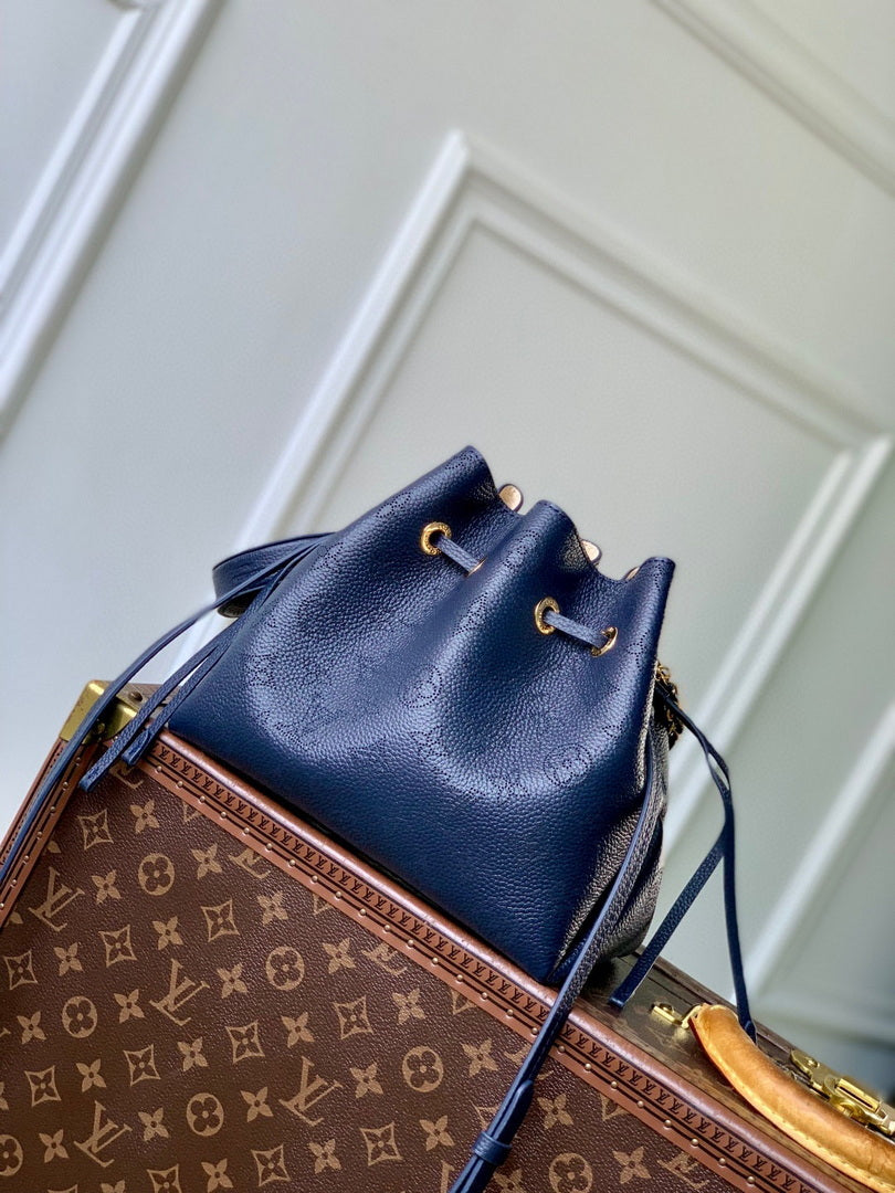 LV M14315 Louis Vuitton Bella Handbag Navy