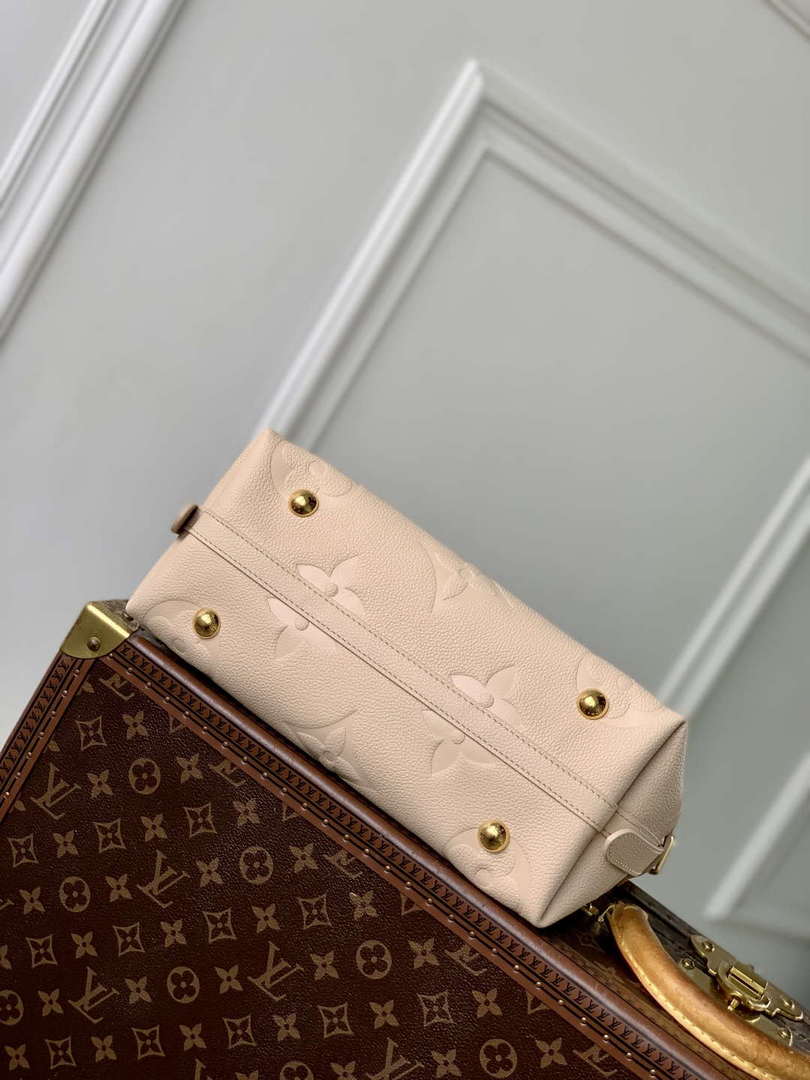 LV M14321 Louis Vuitton CarryAll PM City Bag Sand
