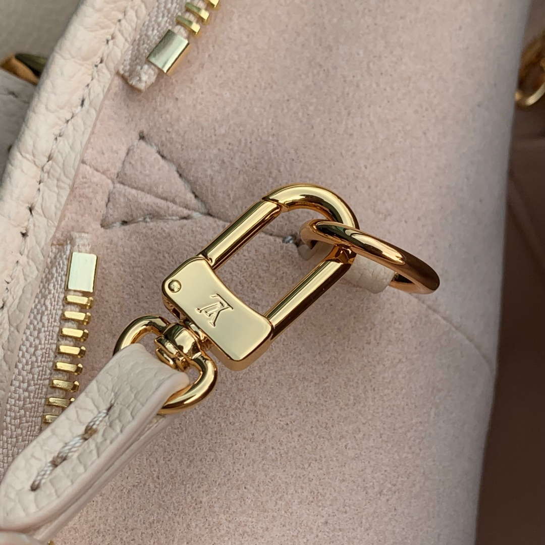 LV M14321 Louis Vuitton CarryAll PM City Bag Sand