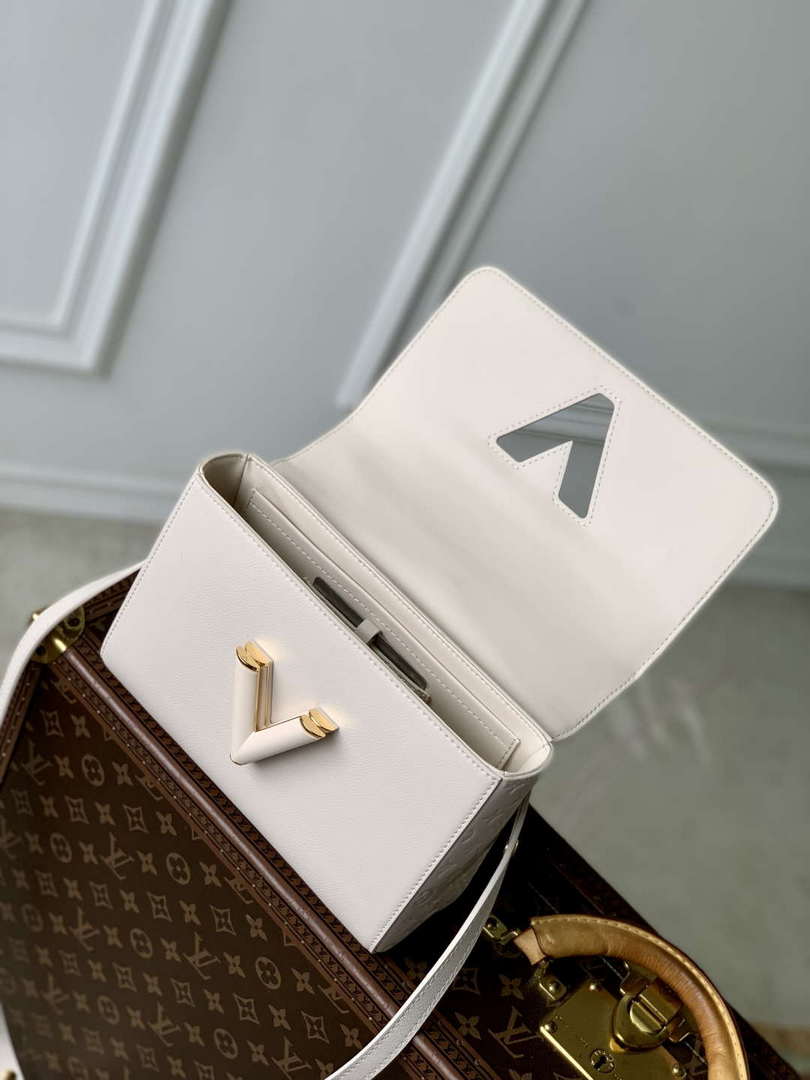 LV M14341 Louis Vuitton Twist MM Slim Bag Quartz