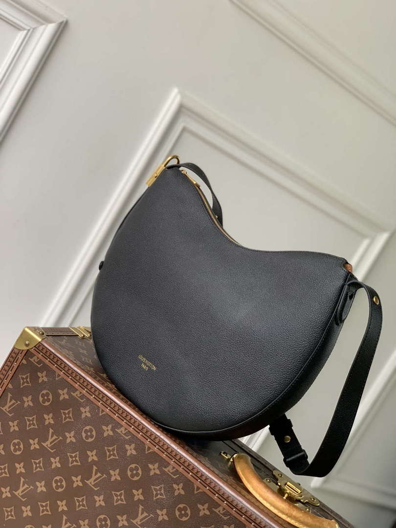 LV M14417 Louis Vuitton Low Key Cookie MM Bag Black