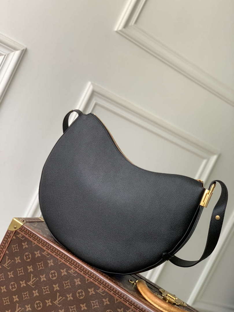 LV M14417 Louis Vuitton Low Key Cookie MM Bag Black