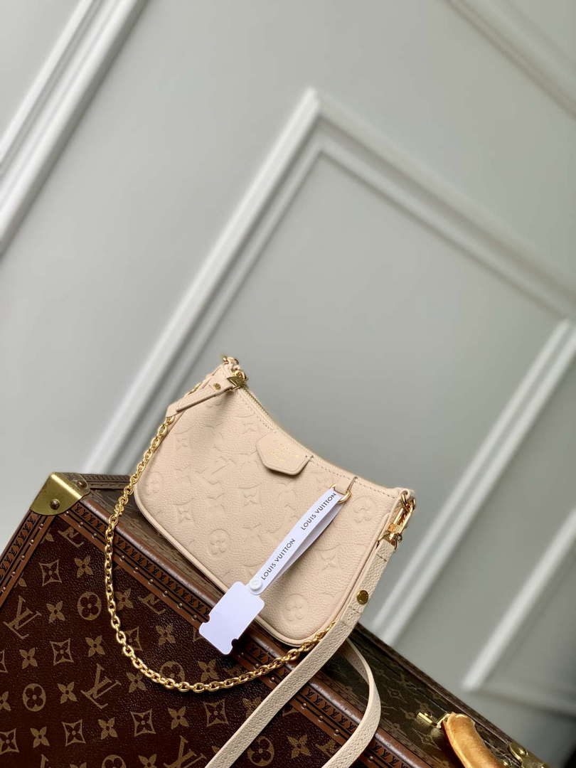 LV M14421 Louis Vuitton Easy Pouch Bag Sand