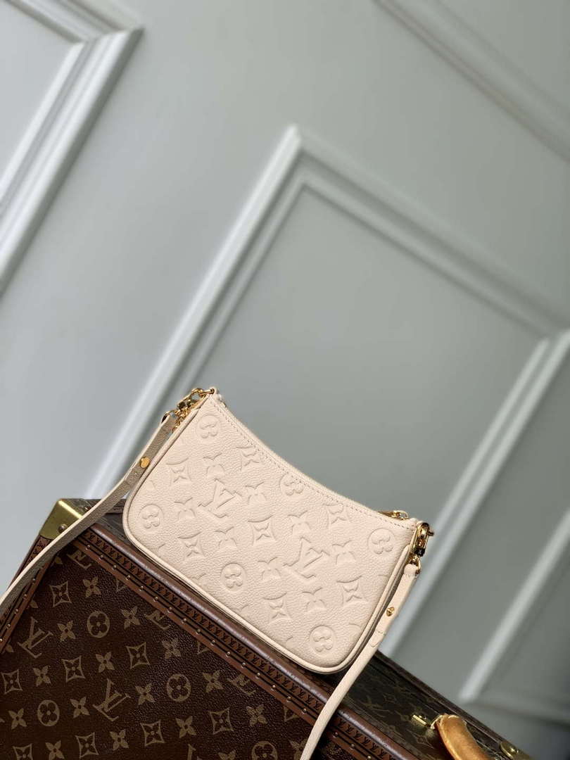 LV M14421 Louis Vuitton Easy Pouch Bag Sand