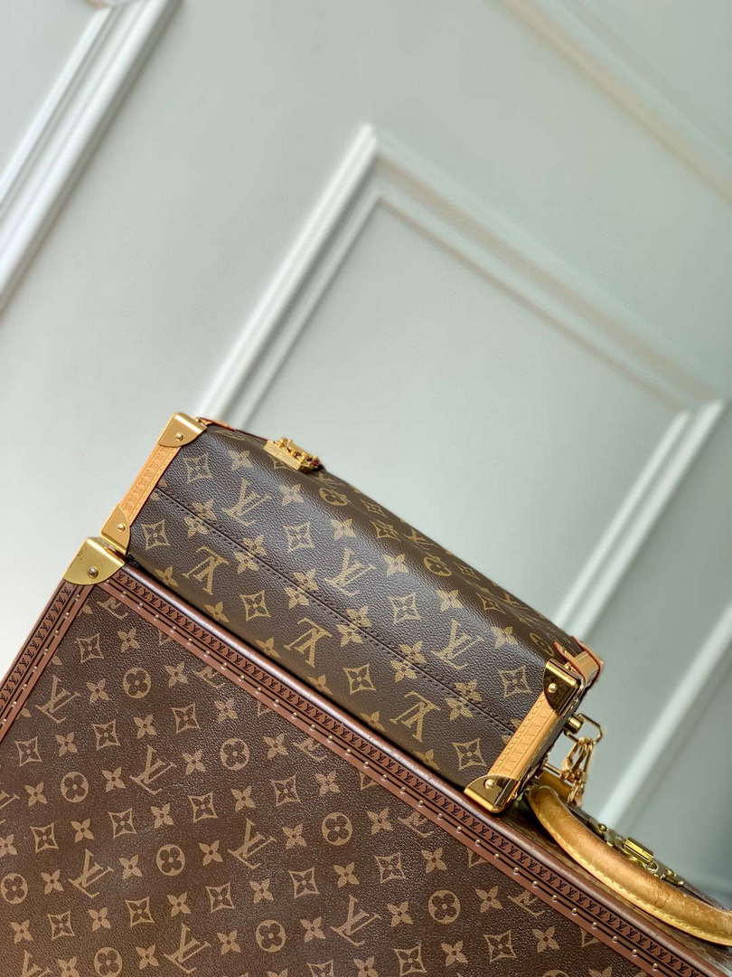 LV M14513 Louis Vuitton Side Trunk GM Handbag Monogram