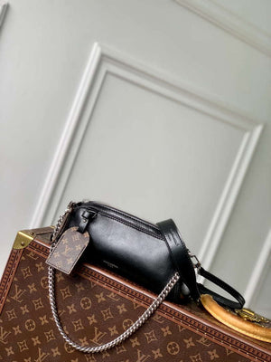 LV M14544 Louis Vuitton Pochette Vibe Handbag Black - Default Title - View 1