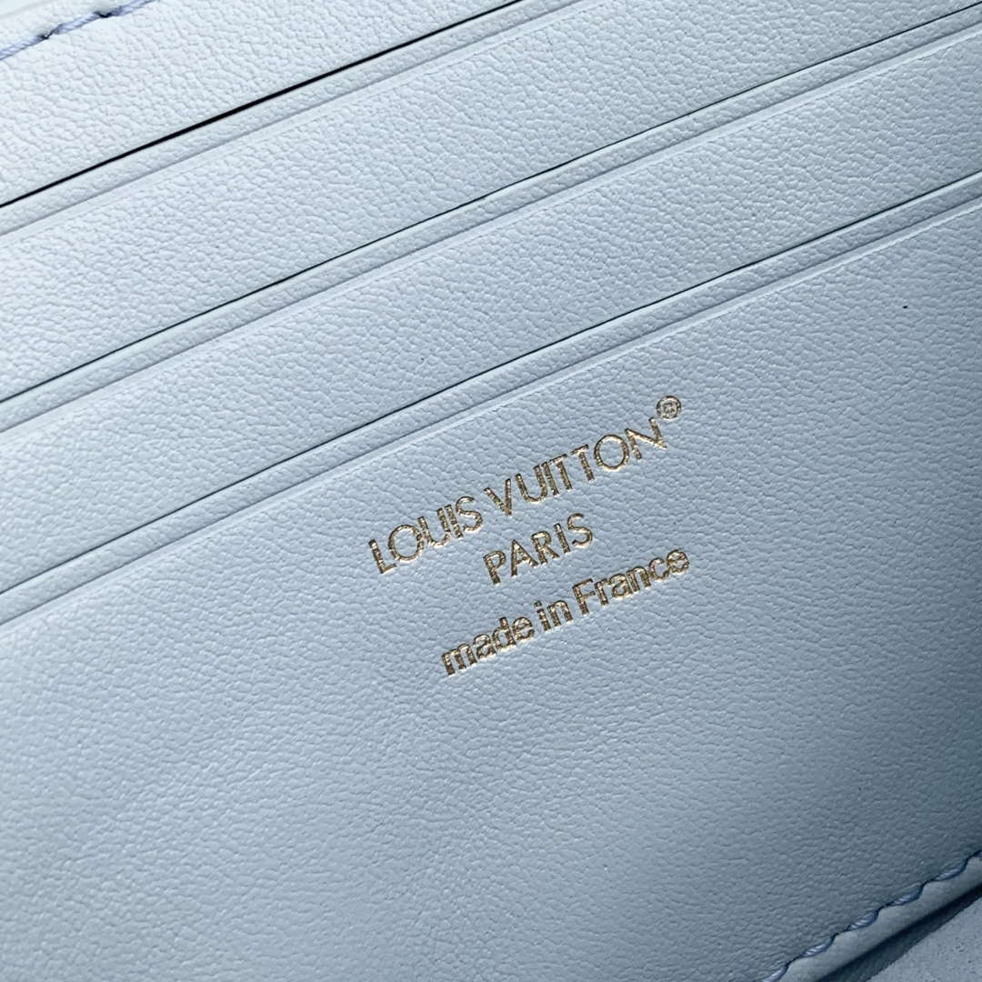 LV M14547 Louis Vuitton Wallet On Chain LV Bloom Bag Azure Blue