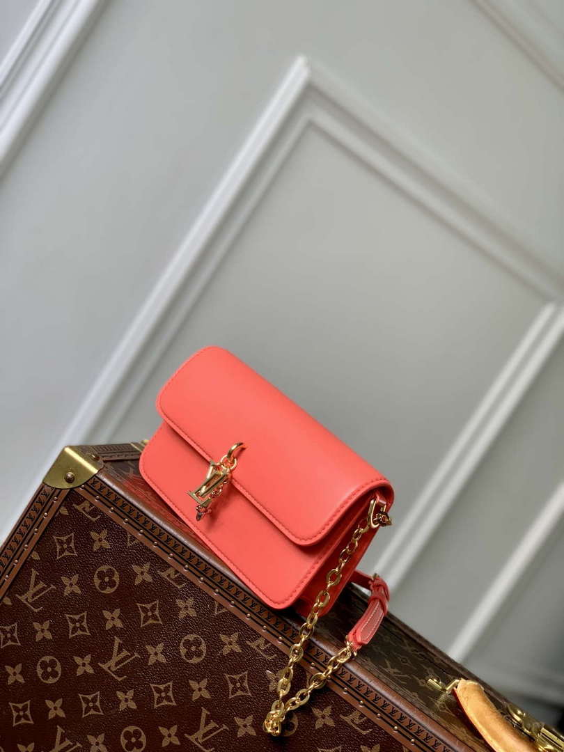 LV M14548 Louis Vuitton Wallet On Chain LV Bloom Bag Sweet Coral