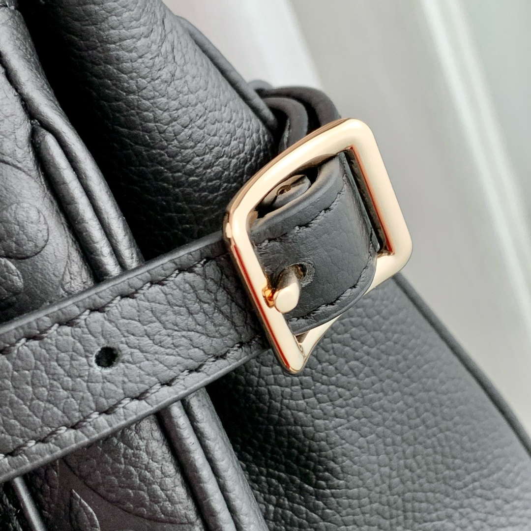 LV M14604 Louis Vuitton Anytime Flap Bag Black