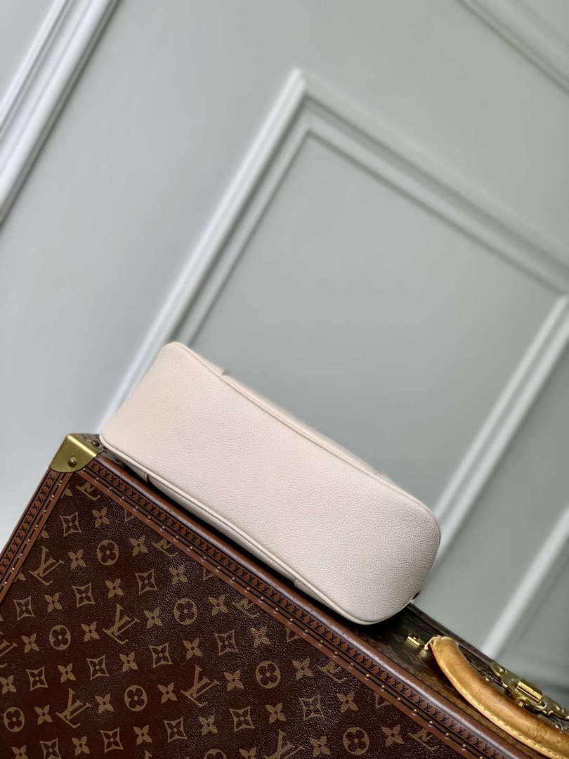 LV M14634 Louis Vuitton Boulogne Bag Eden