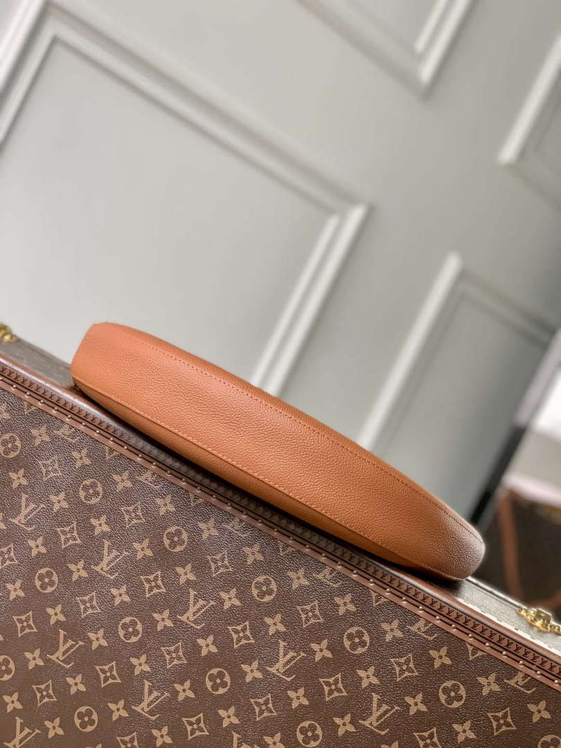 LV M14642 Louis Vuitton Low Key Cookie MM Bag Cognac