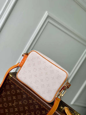 LV M14682 Louis Vuitton Nil Cross-body Bag Off-White - Default Title - View 3