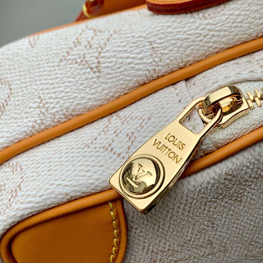 LV M14682 Louis Vuitton Nil Cross-body Bag Off-White - Default Title - View 5