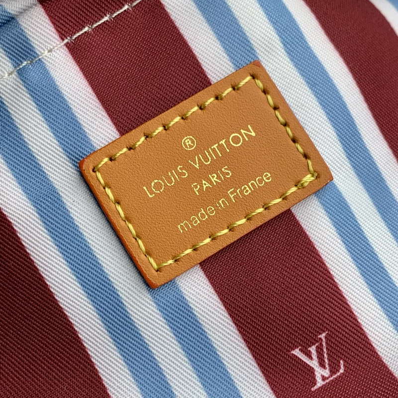 LV M14682 Louis Vuitton Nil Cross-body Bag Off-White