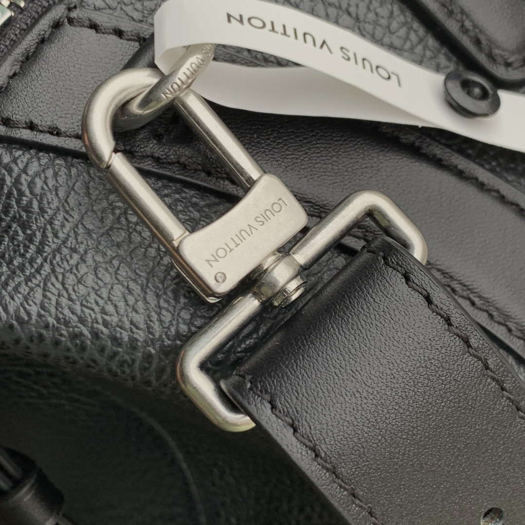 LV M14700 Louis Vuitton LV Biker MM Handbag Black