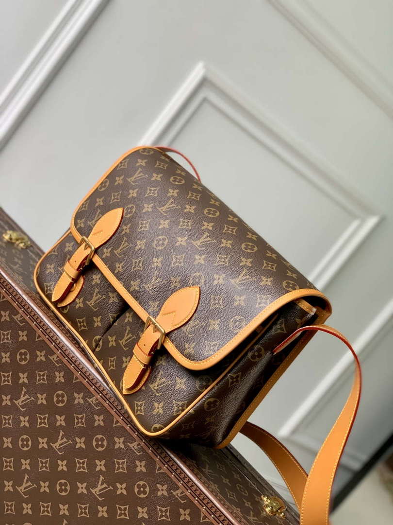 LV M14723 Louis Vuitton Satchel Messenger Bag