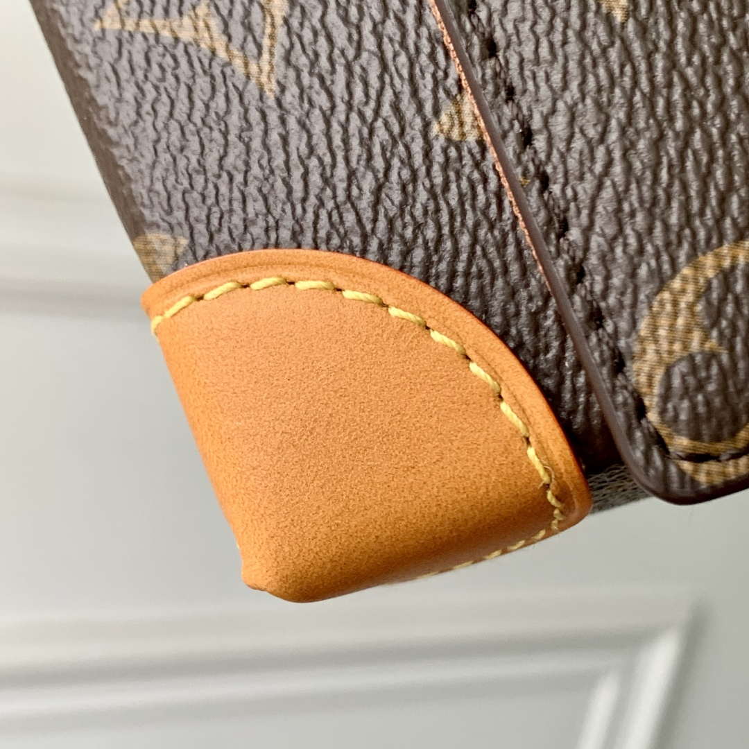 LV M14738 Louis Vuitton Steamer Wearable Wallet - Default Title - View 7