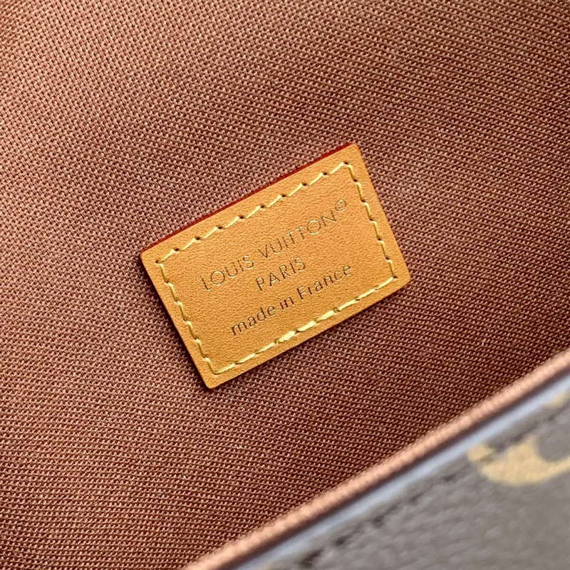 LV M14738 Louis Vuitton Steamer Wearable Wallet