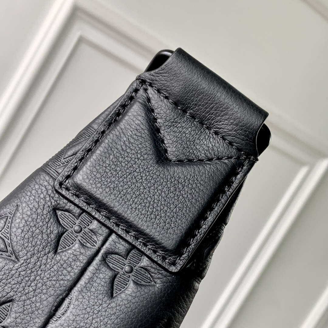 LV M14778 Louis Vuitton Hobo Cargo Bag Black - Default Title - View 7
