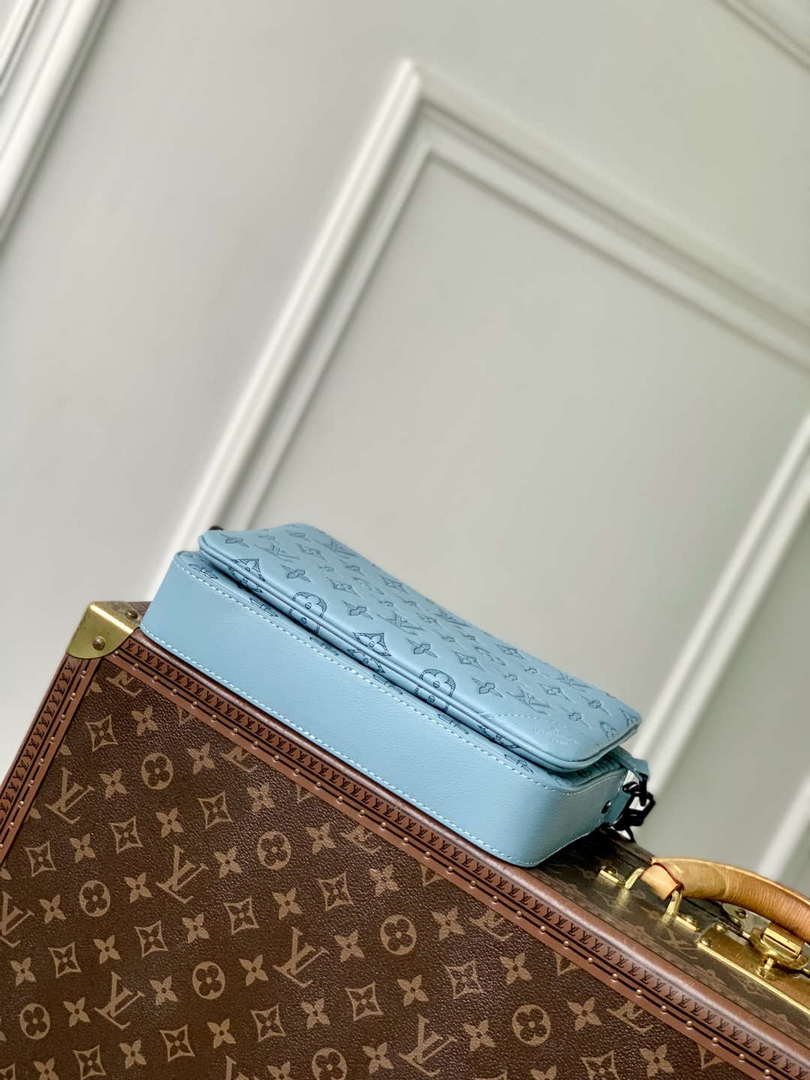 LV M14781 Louis Vuitton Trio Messenger Bag Sky Blue