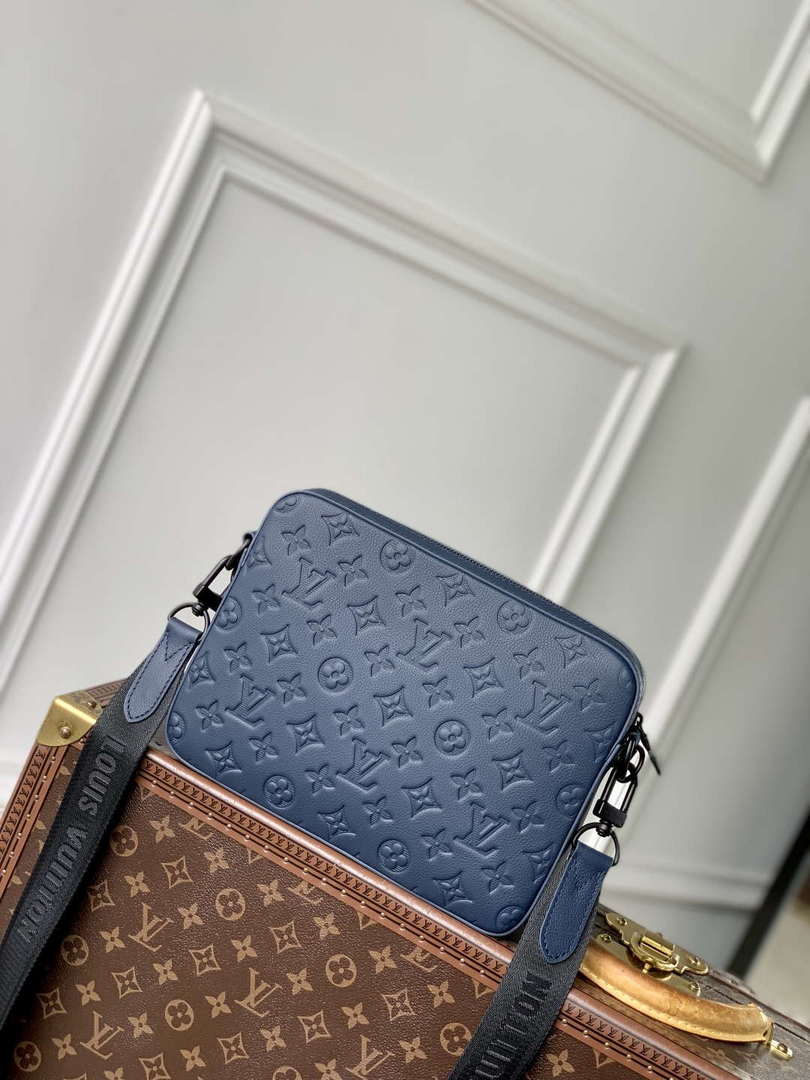 LV M14785 Louis Vuitton Trio Messenger Bag Navy Blue