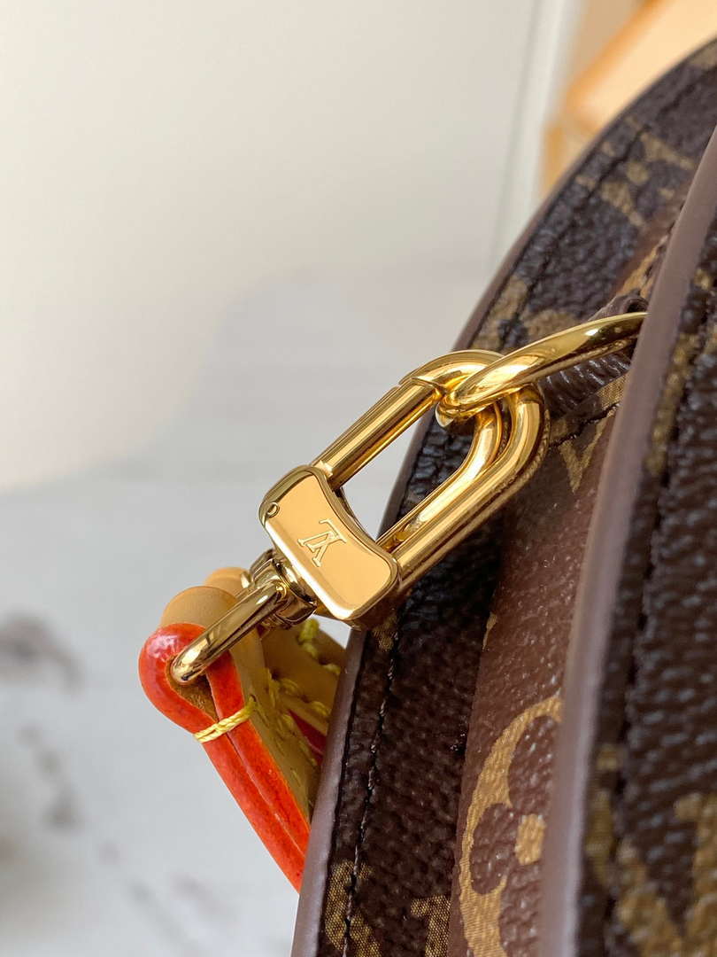 LV M14804 Louis Vuitton LV Fan Cross-body Bag Monogram - Default Title - View 7