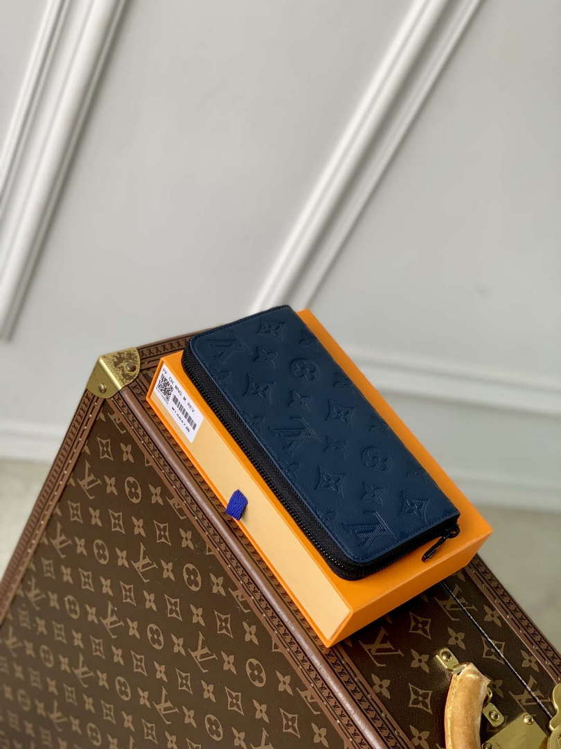 LV M14847 Louis Vuitton Zippy Wallet Horizontal Navy Blue