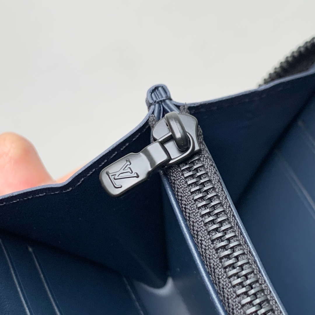LV M14847 Louis Vuitton Zippy Wallet Horizontal Navy Blue