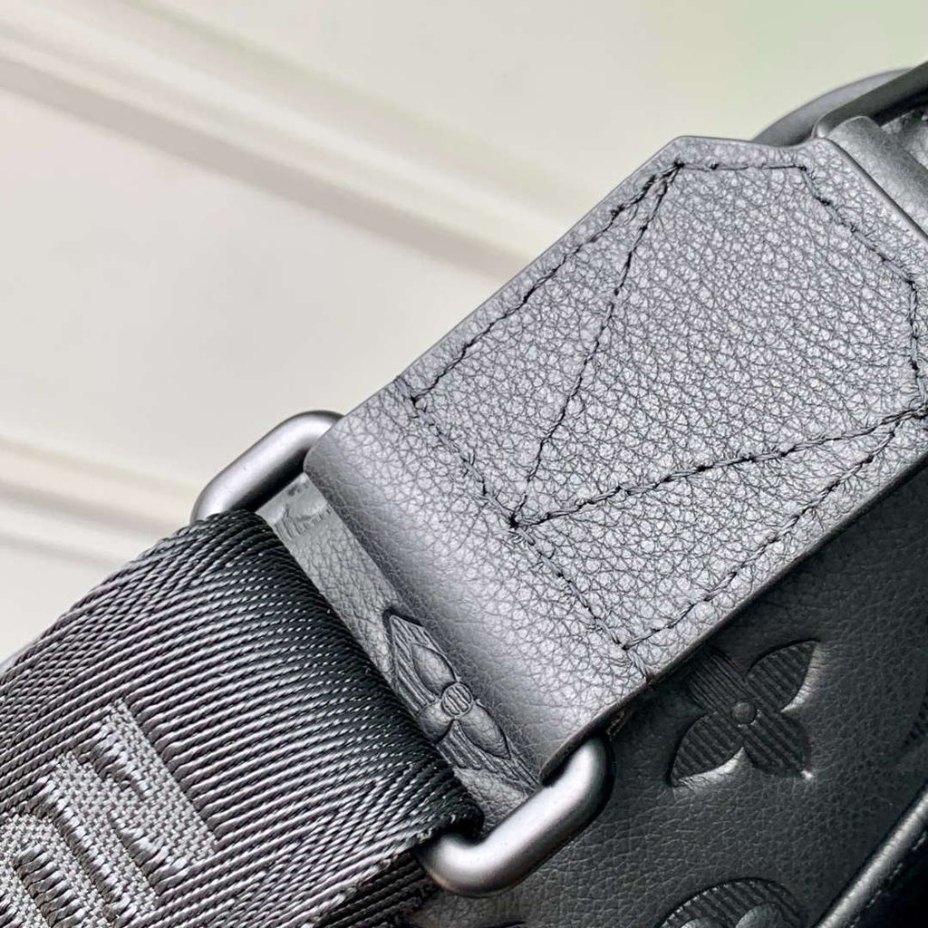 LV M14874 Louis Vuitton Pulse Messenger Bag Black