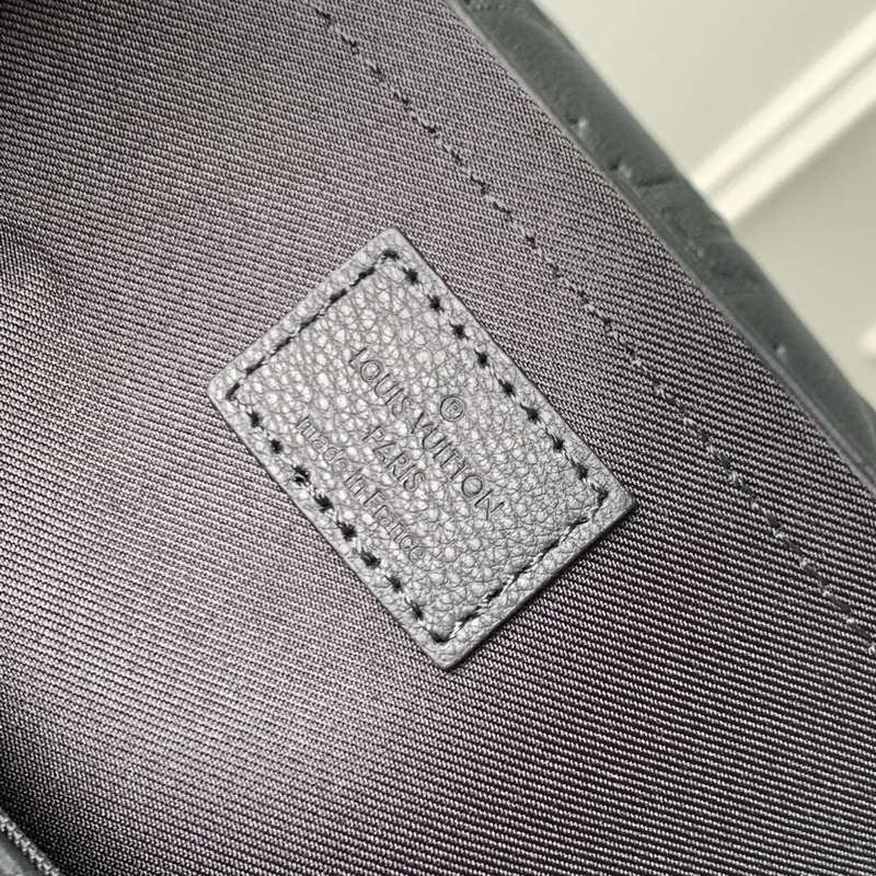 LV M14874 Louis Vuitton Pulse Messenger Bag Black - Default Title - View 8