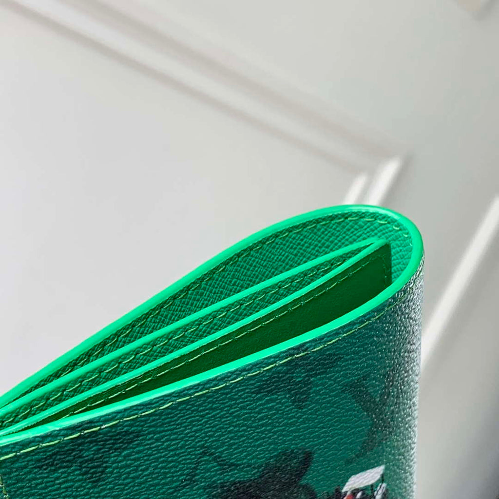 LV M14875 Louis Vuitton Passport Cover Golf Green