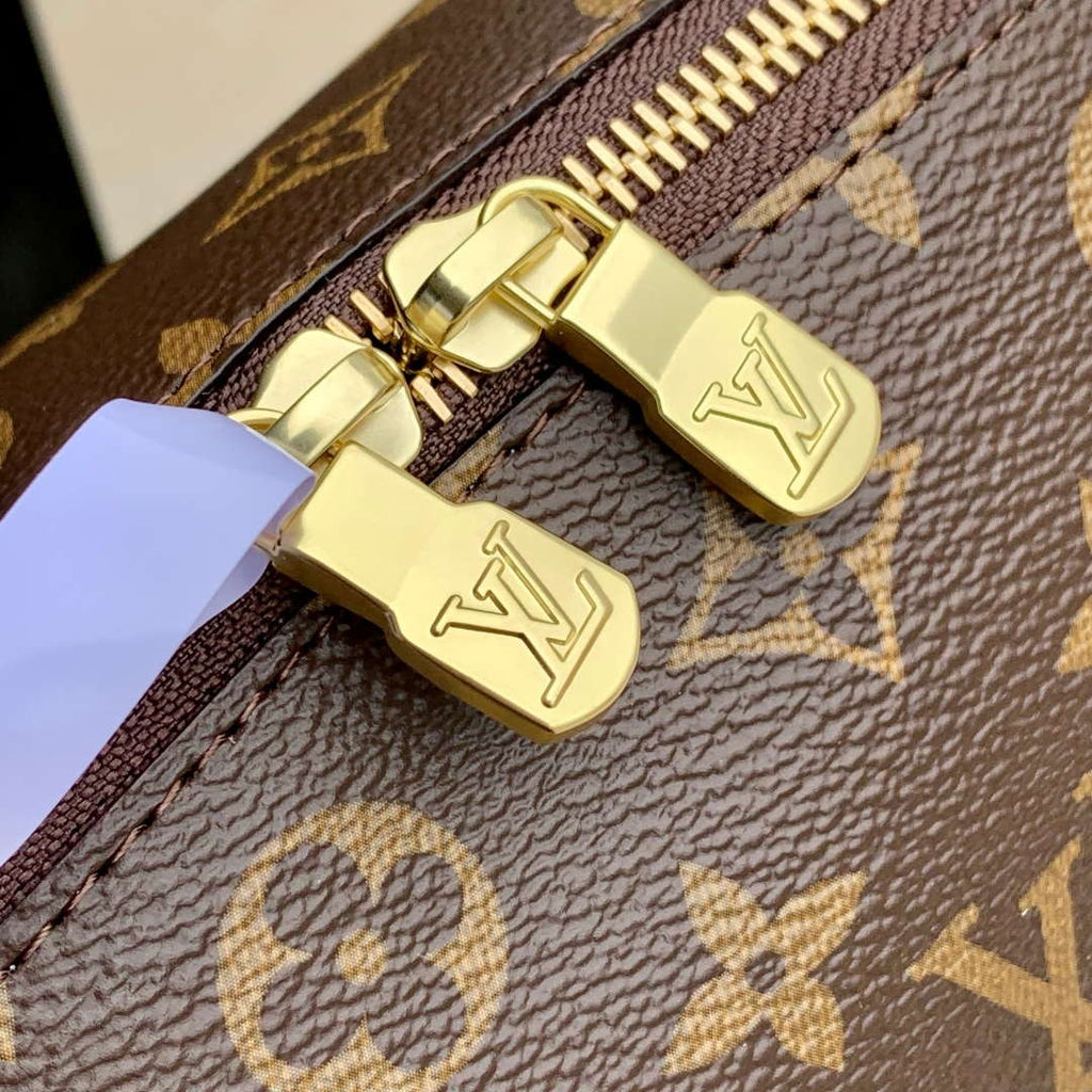 LV M14891 Louis Vuitton Cosmetic Pouch GM Bag Monogram
