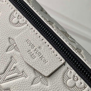 LV M14912 Louis Vuitton Pulse Messenger Bag Sand - Default Title - View 5
